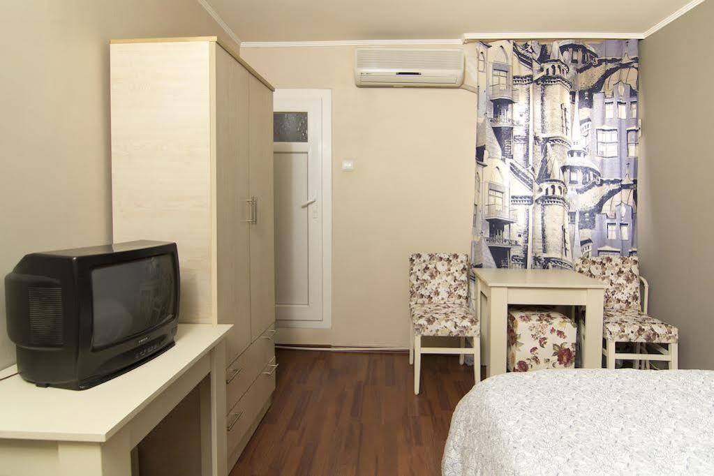 Deniz Pansiyon İzmir Extérieur photo